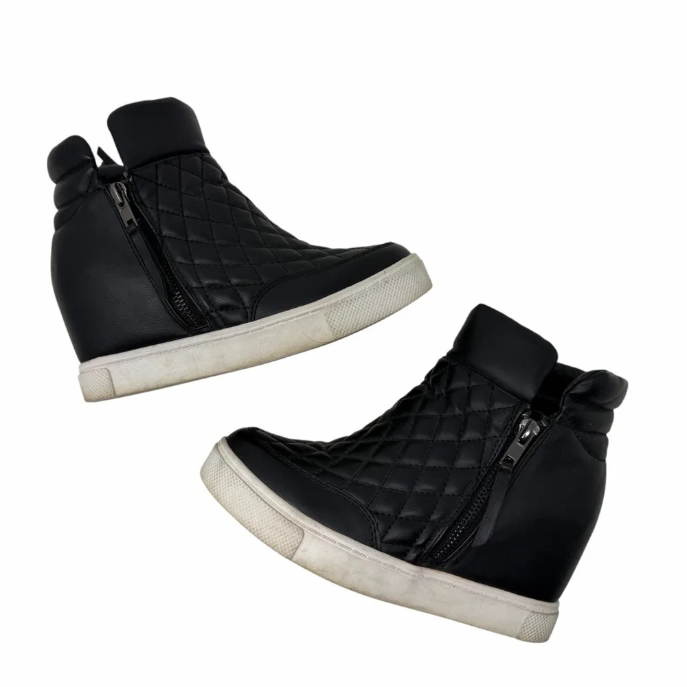 Steve Madden Black‎ Quilted Linqs Wedge Sneakers